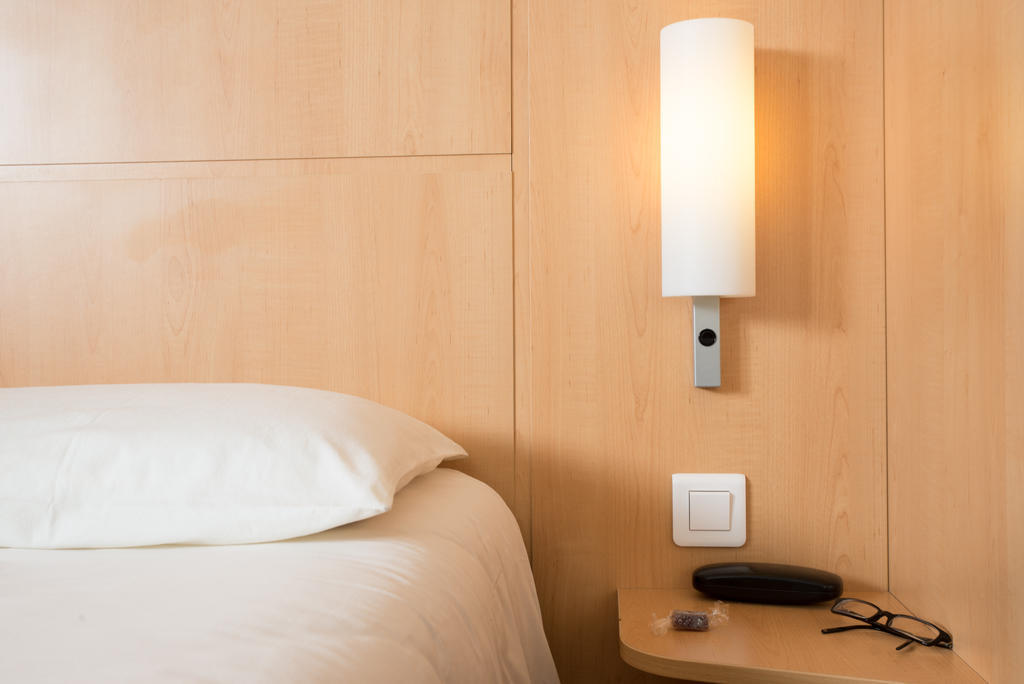Ibis Issy Les Moulineaux "Val De Seine" Hotell Rum bild